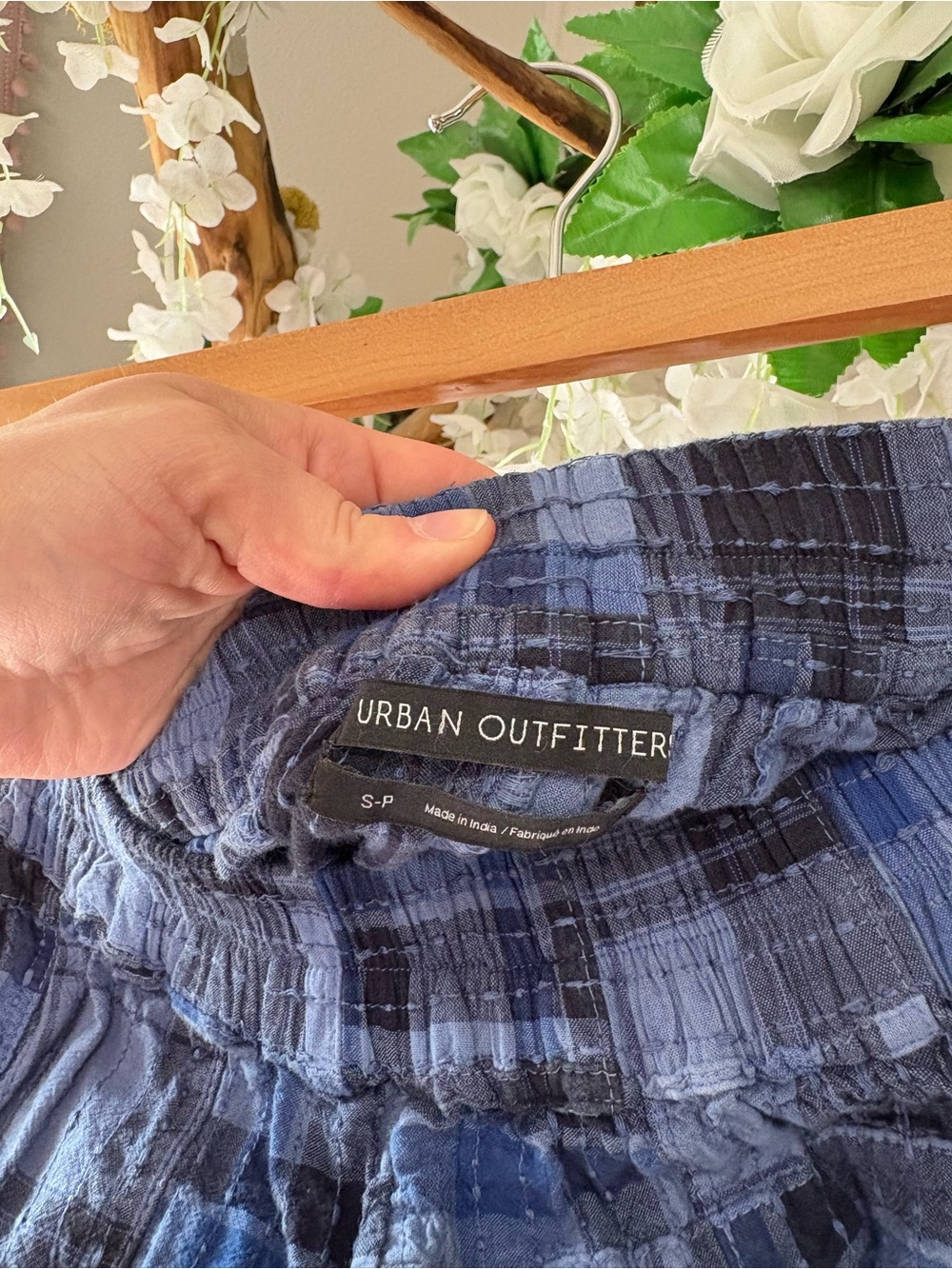 Urban Outfitters Blue Plaid Pull-On Balloon Joggers - Picture 6 of 8